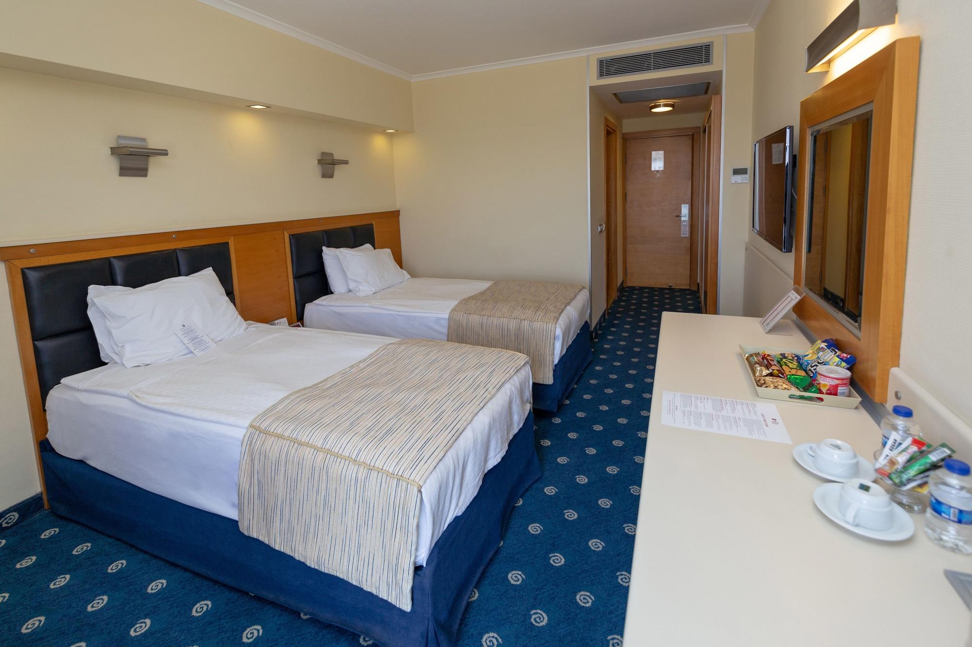 Western Hotel 4*